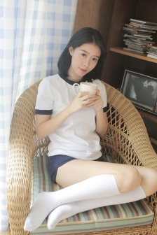 白莲花度假村第一季
